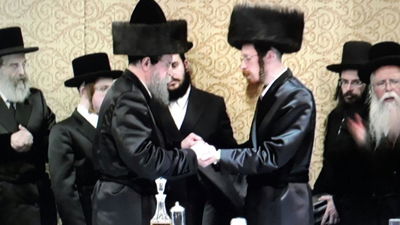 האדמו"ר ובנו הרה"צ ר' מרדכי שלמה