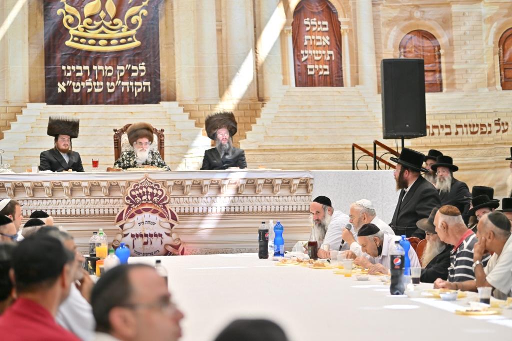 עליה לתורה ו'פארשפיל': שמחת בית ויז'ניץ - וויען