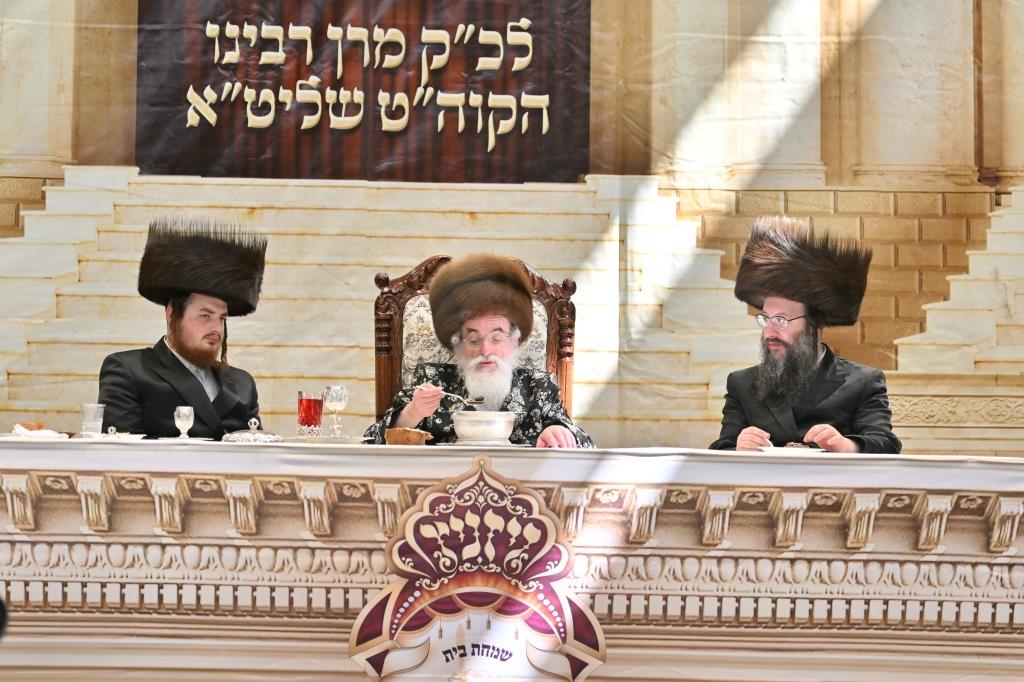 עליה לתורה ו'פארשפיל': שמחת בית ויז'ניץ - וויען