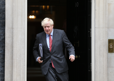 המהגר נגד שרת החוץ - בשבוע הבא נדע: מי יחליף את ג'ונסון