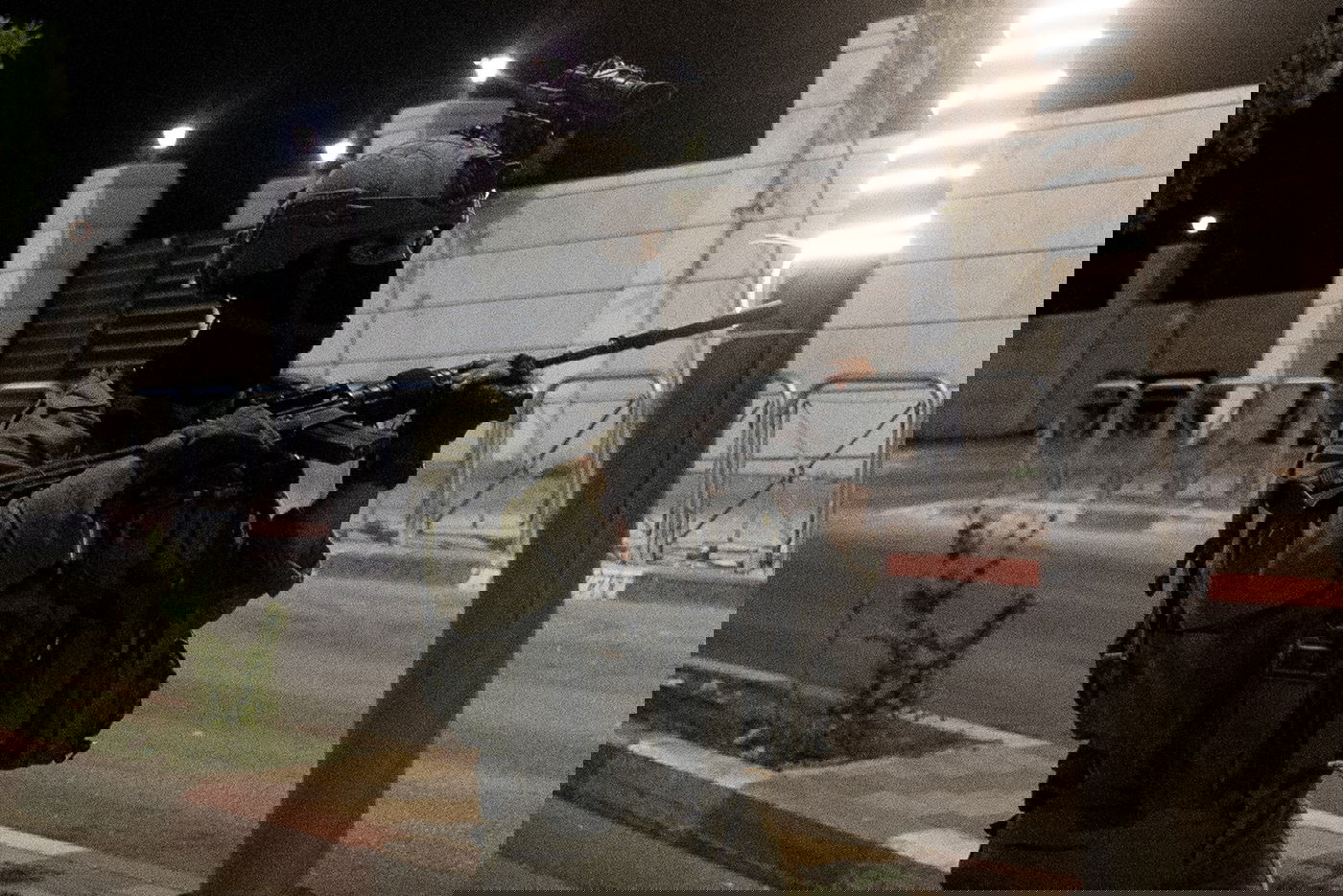 לוחמי צה"ל, שב"כ ומג"ב עצרו שלושה מבוקשים ברחבי יו"ש