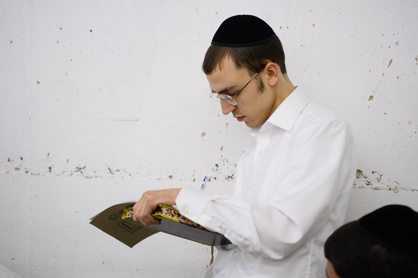 תיעוד מרהיב: נשיא המועצת בן ה-99 במסירת שיעור כללי