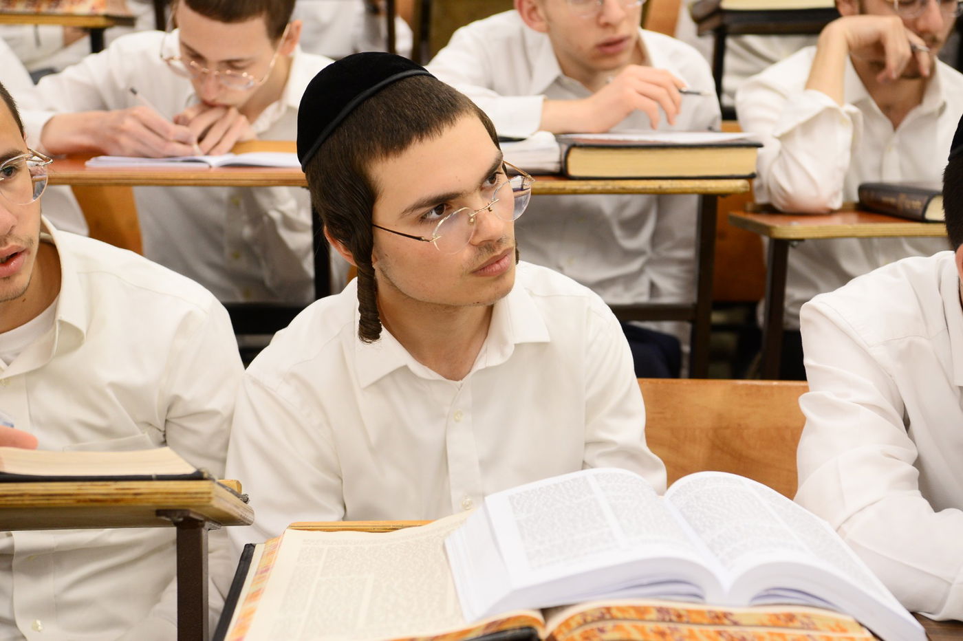 תיעוד מרהיב: נשיא המועצת בן ה-99 במסירת שיעור כללי