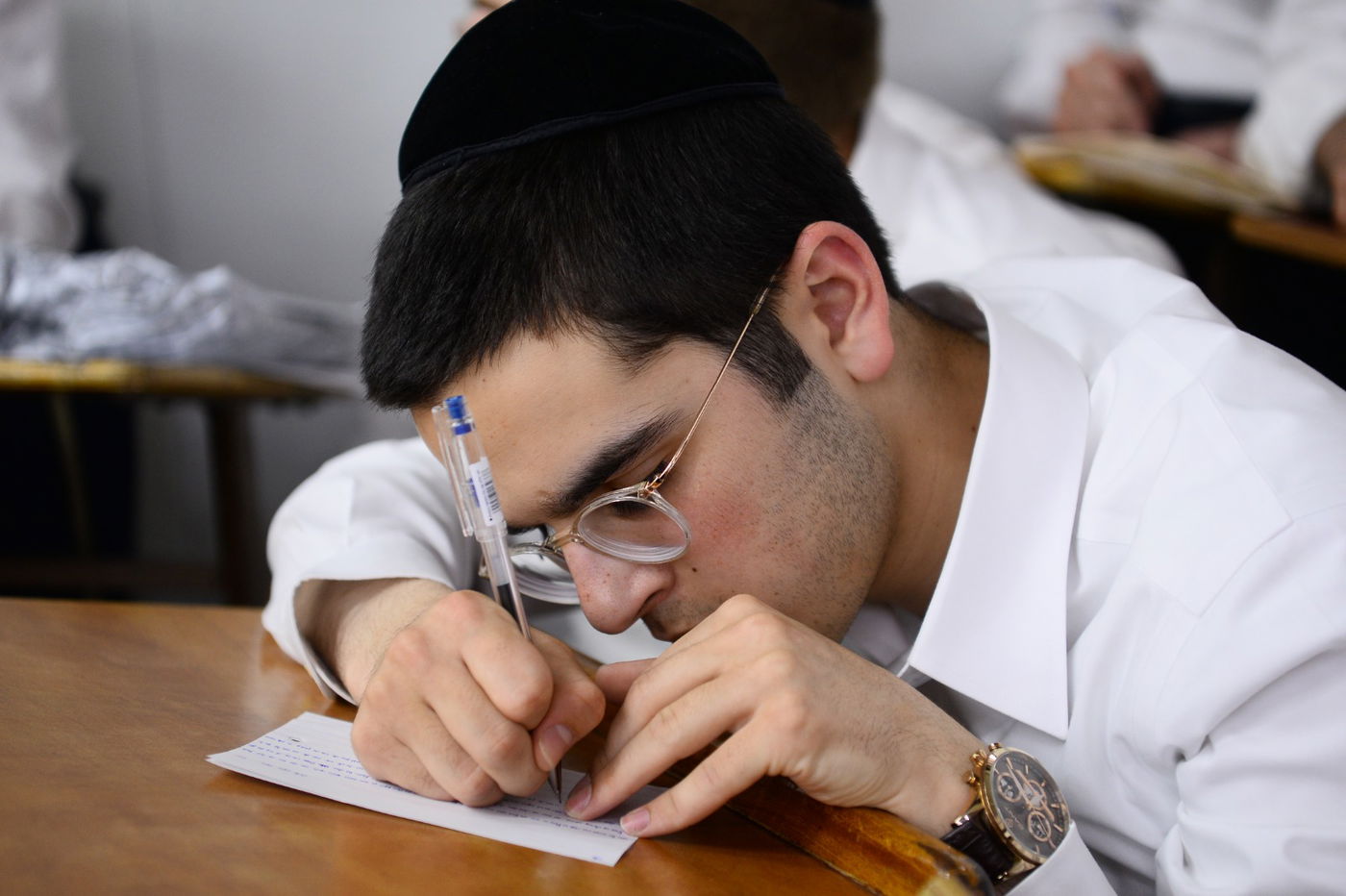 תיעוד מרהיב: נשיא המועצת בן ה-99 במסירת שיעור כללי