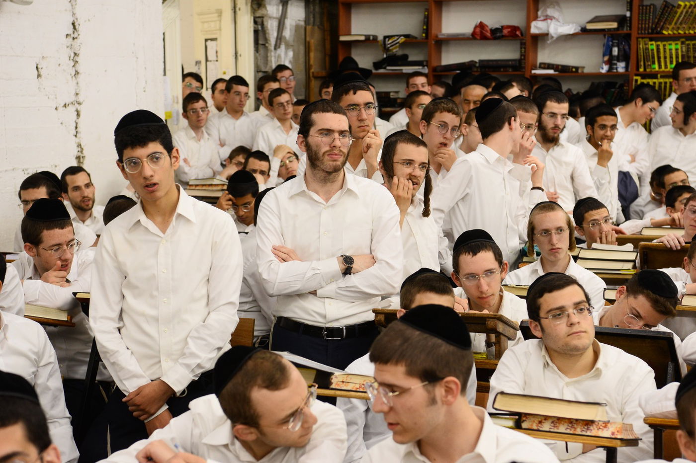 תיעוד מרהיב: נשיא המועצת בן ה-99 במסירת שיעור כללי