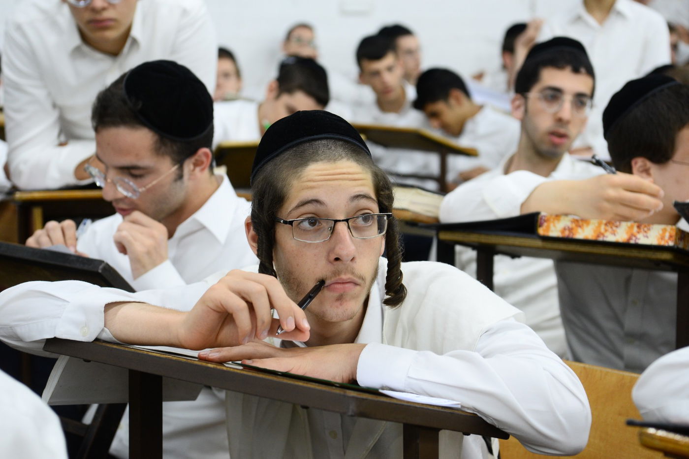 תיעוד מרהיב: נשיא המועצת בן ה-99 במסירת שיעור כללי