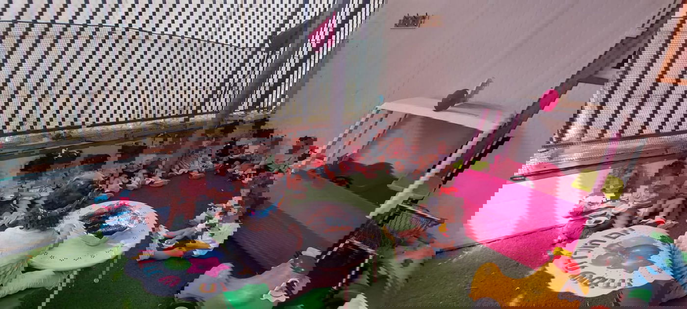 ילדים במעון