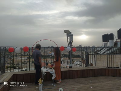 הזוג כמה דקות לפני התקיפה