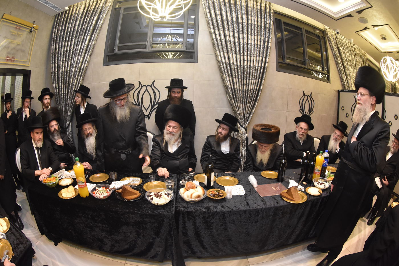 שמחת התנאים בחצרות אשלג, ראדומסק וסטרעטין | תיעוד