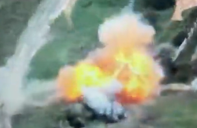 תיעוד מאוקראינה: הטנק הרוסי ירה - והושמד מהאוויר