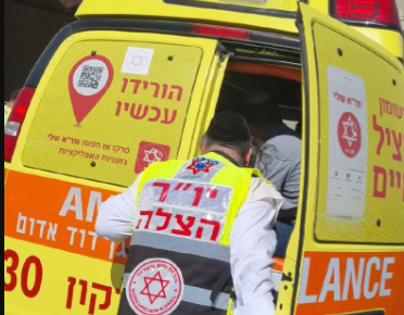 ילד חרדי רכב על טרקטרון חשמלי - נתקע בעמוד ונפצע