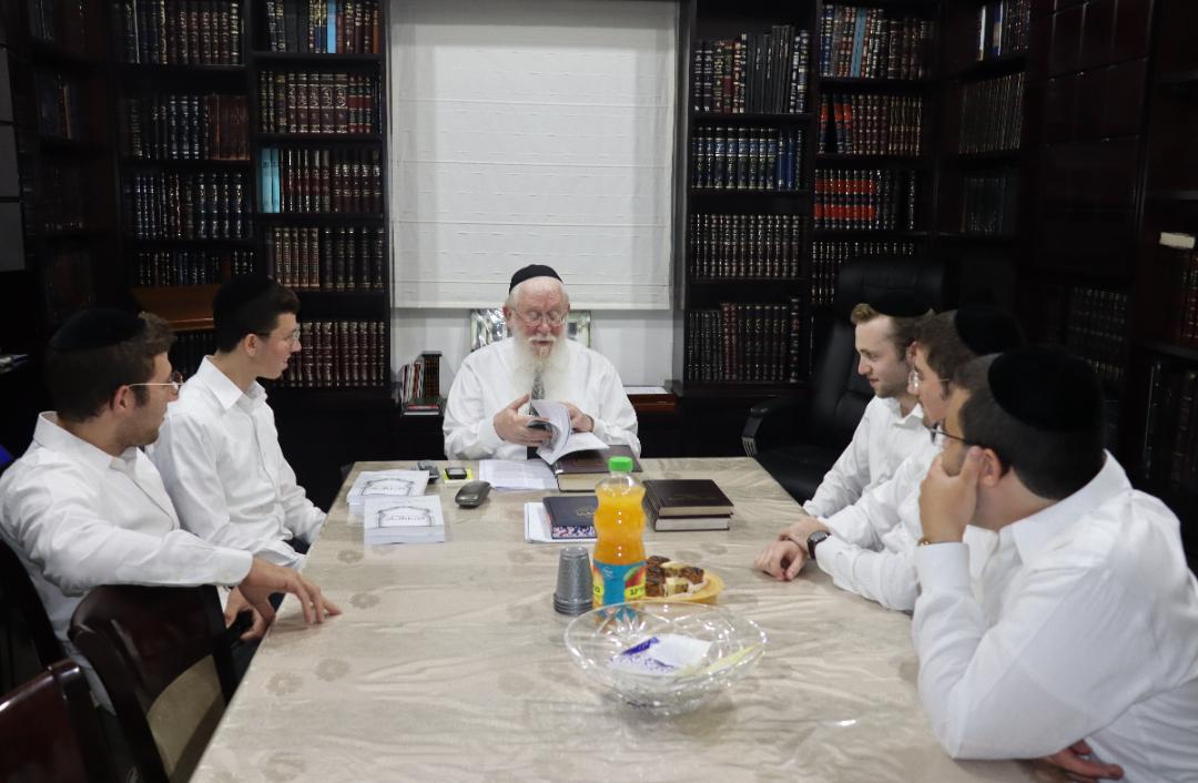 חוגגים את הספר החדש