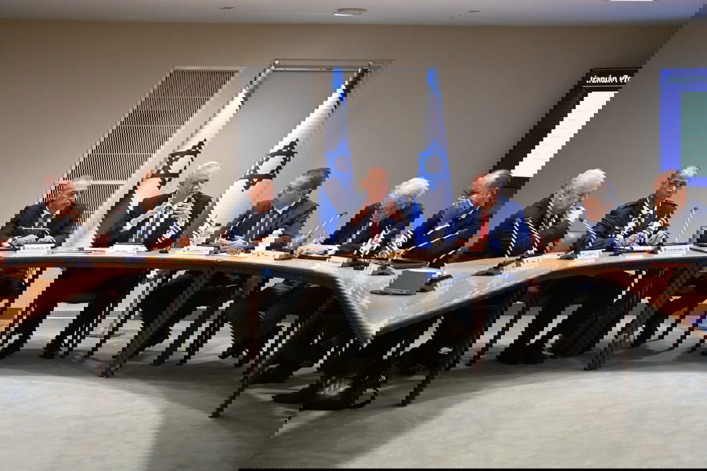 גנץ: "במתקן בפורדו - איראן שילשה את יכולת ההעשרה"