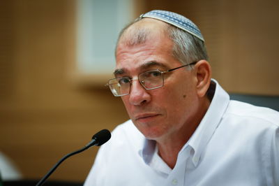 ניר אורבך הודיע: "פורש מהחיים הפוליטיים, לא אתמודד"