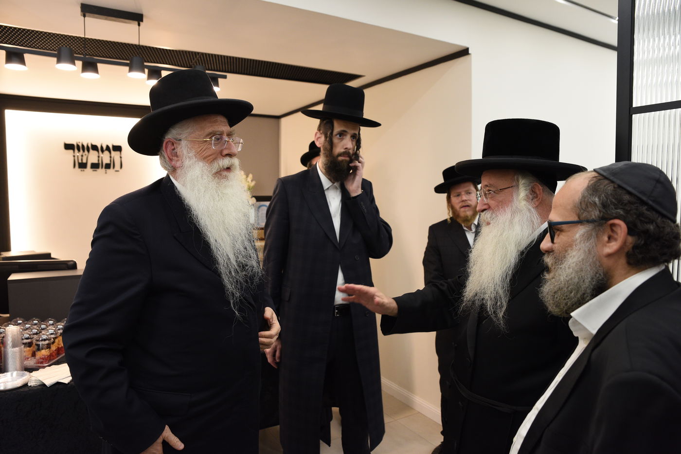 בחנוכת המשרדים החדשים