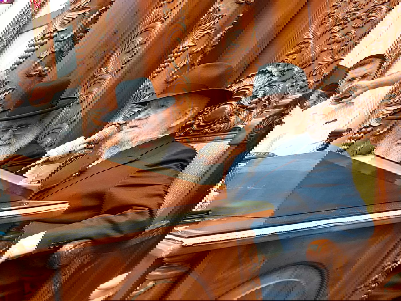 תיעוד: הגר"מ מאזוז במסע חיזוק בדרום הארץ