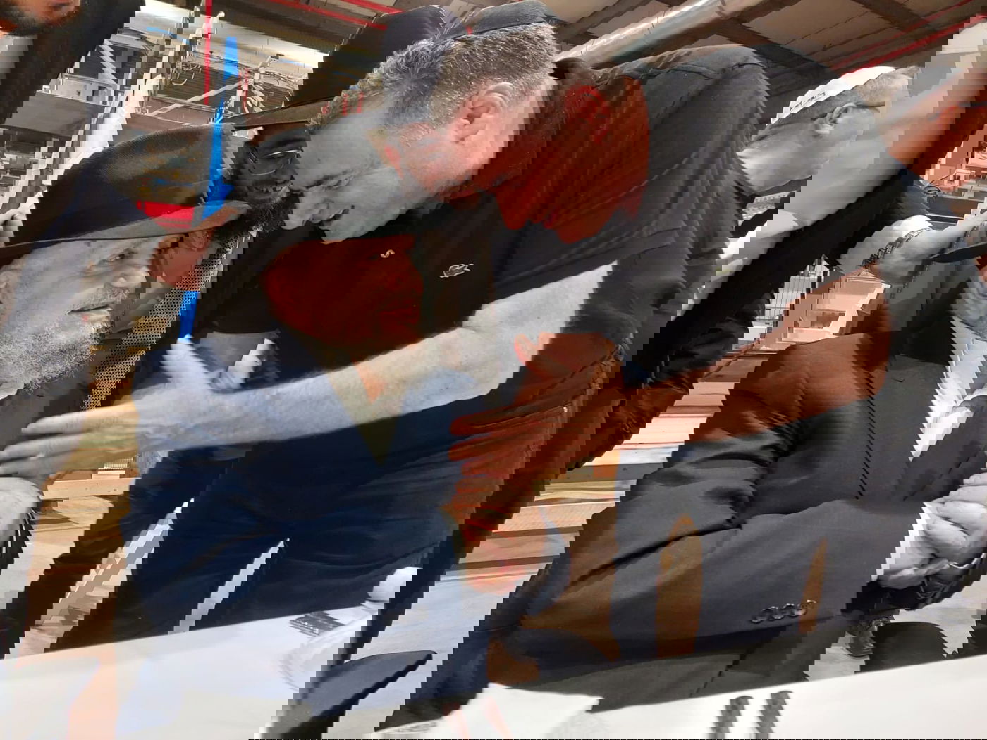 תיעוד: הגר"מ מאזוז במסע חיזוק בדרום הארץ