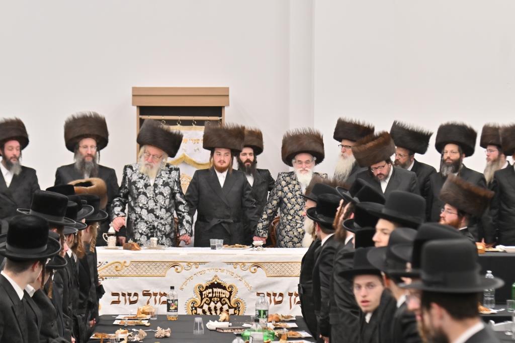 גלריית סיכום: ימי השבע ברכות לנכד האדמו"ר מויז'ניץ