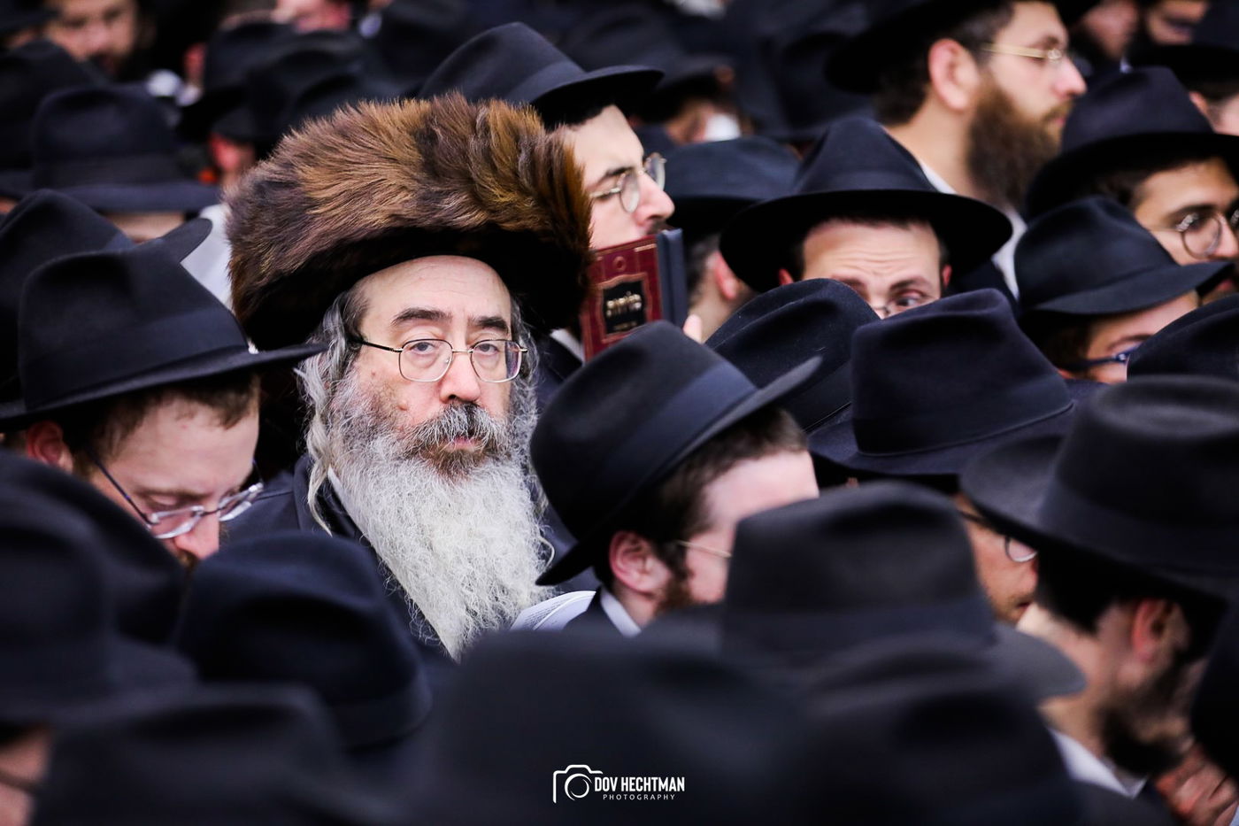 תיעוד מרהיב: אלפים מכל העולם בסליחות במרכז חב"ד 770