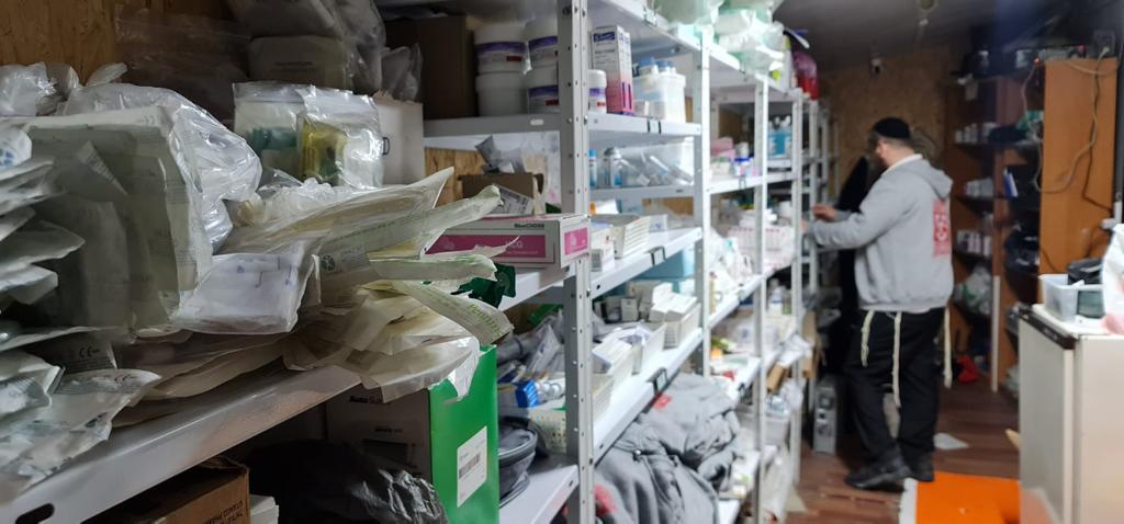 פספורטכארד תבטח את אלפי המתפללים באומן