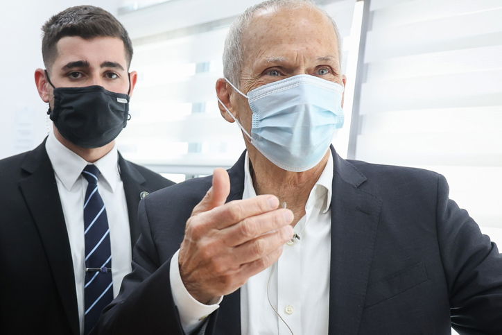 השר לביטחון הפנים עמר בר לב