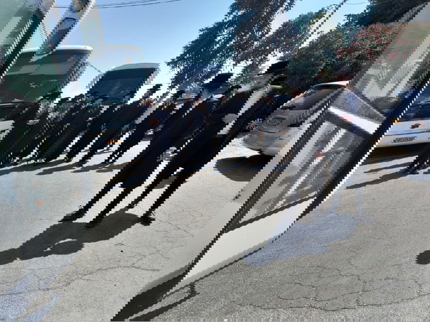 הכנה ליום הדין: הרבי ממיאלען התפלל בקברי צדיקים