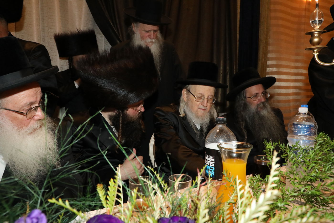 בני ברק: הכנסת ספר תורה לביהמ"ד דראהביטש