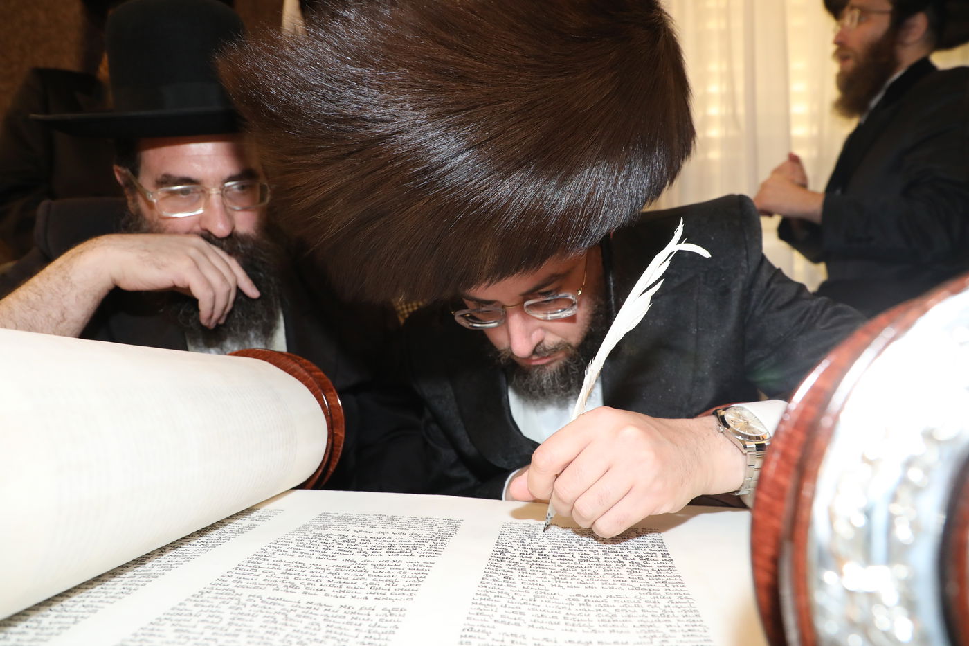 בני ברק: הכנסת ספר תורה לביהמ"ד דראהביטש