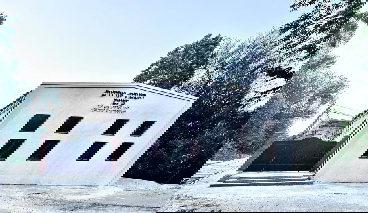 בצל המלחמה: משכן חדש להכנסת האורחים באומן