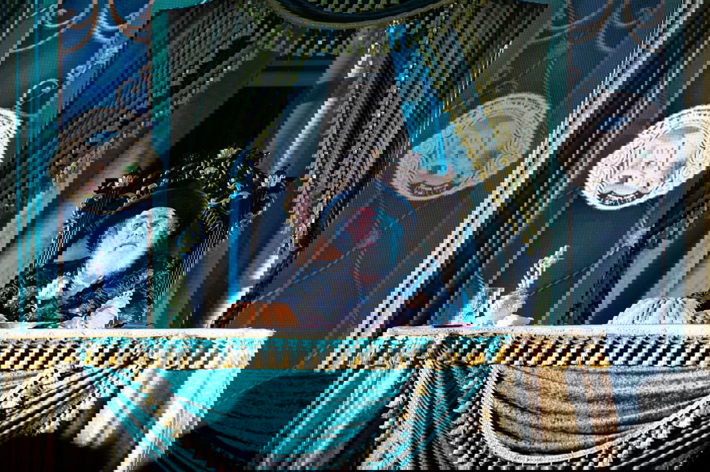 חסידי ויז'ניץ בביתר התכנסו ל'דינר' מיוחד