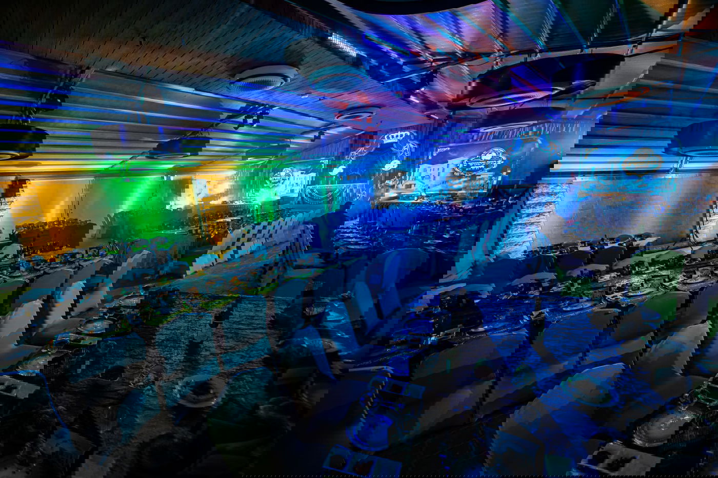 חסידי ויז'ניץ בביתר התכנסו ל'דינר' מיוחד