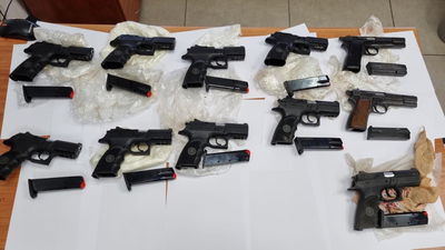 בתום מרדף: הערבים ניגחו ניידות ונתפסו מבריחים אמל"ח