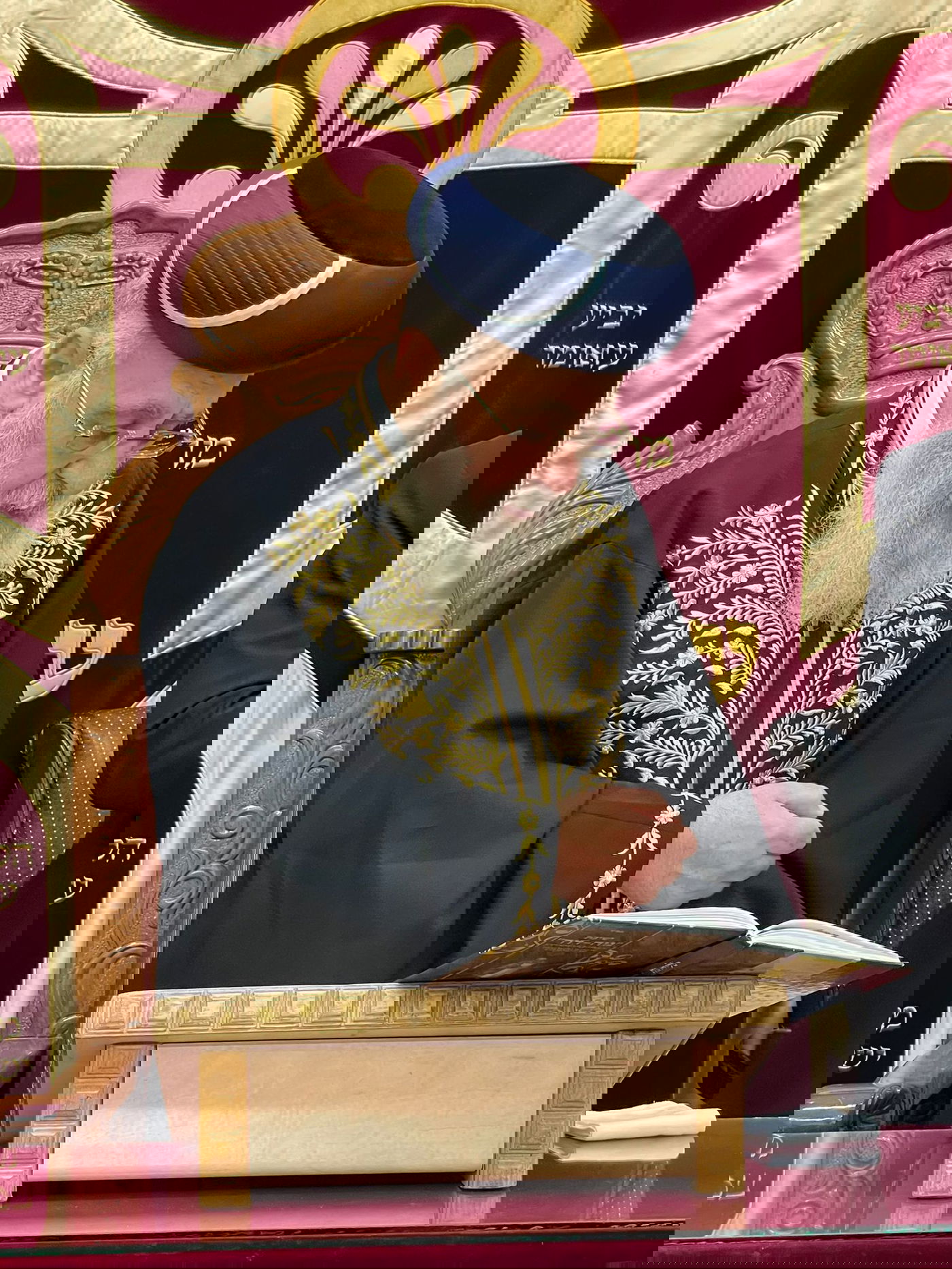 ערב יום הדין ב'יזדים': התרת נדרים וסליחות • תיעוד