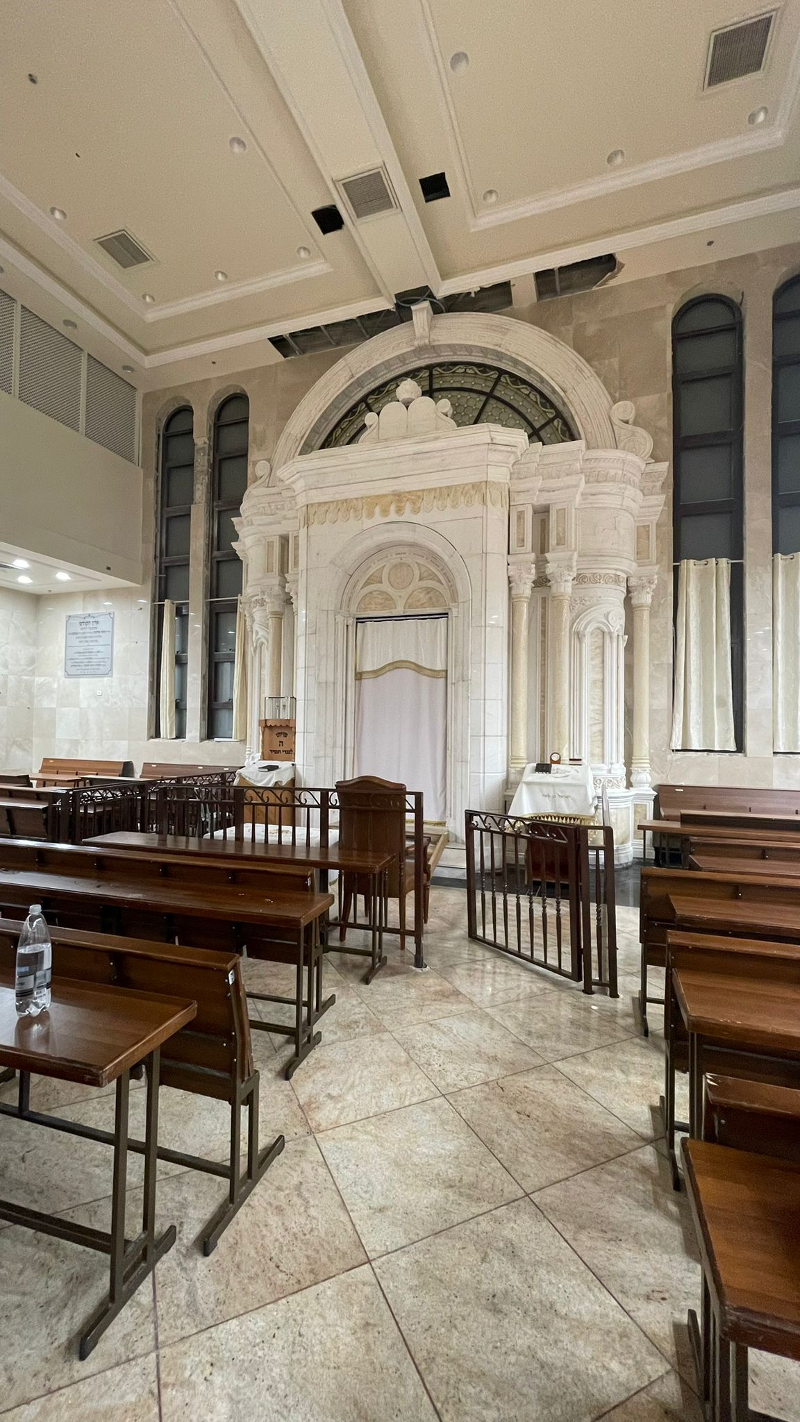 מדוע יתפלל האדמו"ר מויז'ניץ בית שמש כמו אדמו"רי רוז'ין?