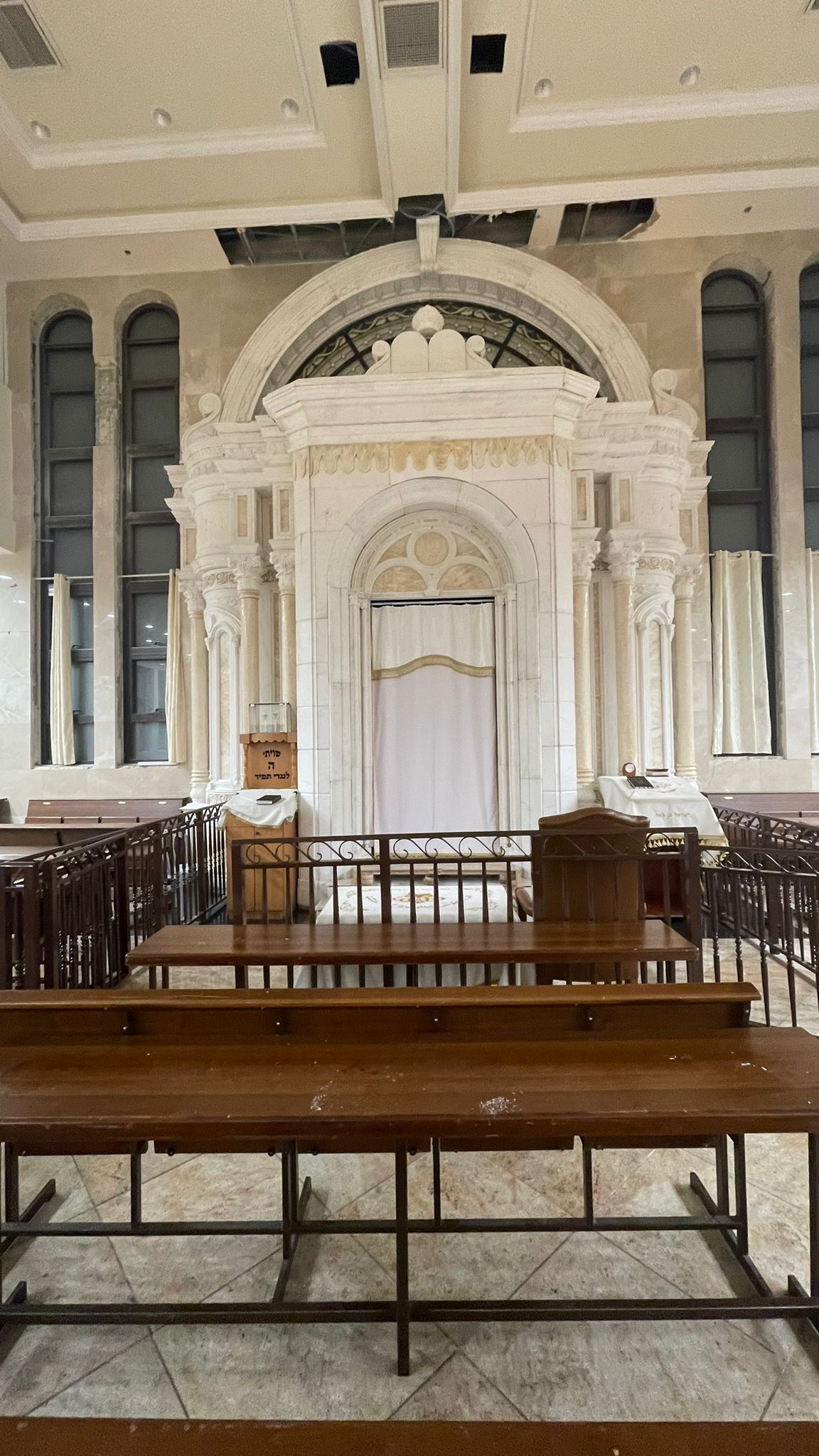 מדוע יתפלל האדמו"ר מויז'ניץ בית שמש כמו אדמו"רי רוז'ין?