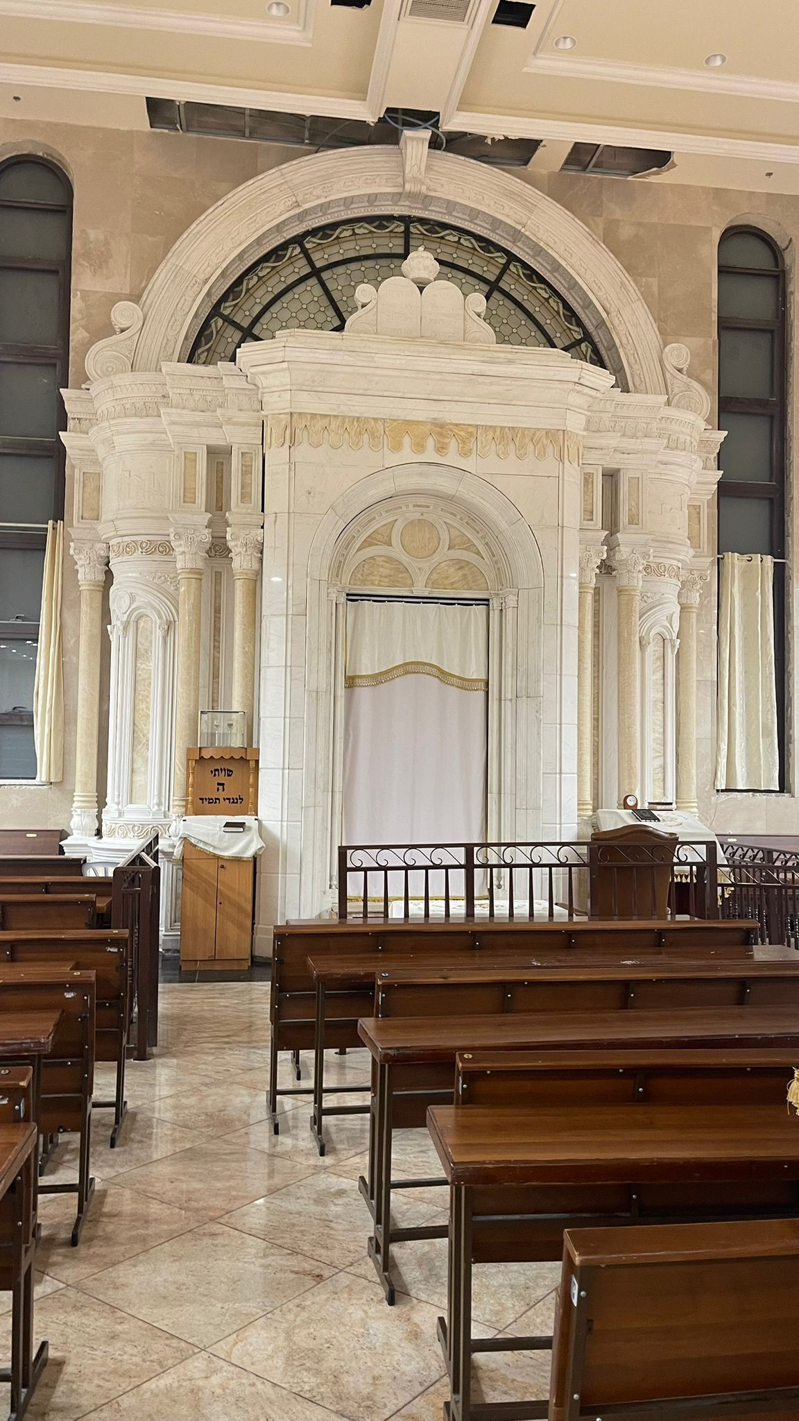 מדוע יתפלל האדמו"ר מויז'ניץ בית שמש כמו אדמו"רי רוז'ין?