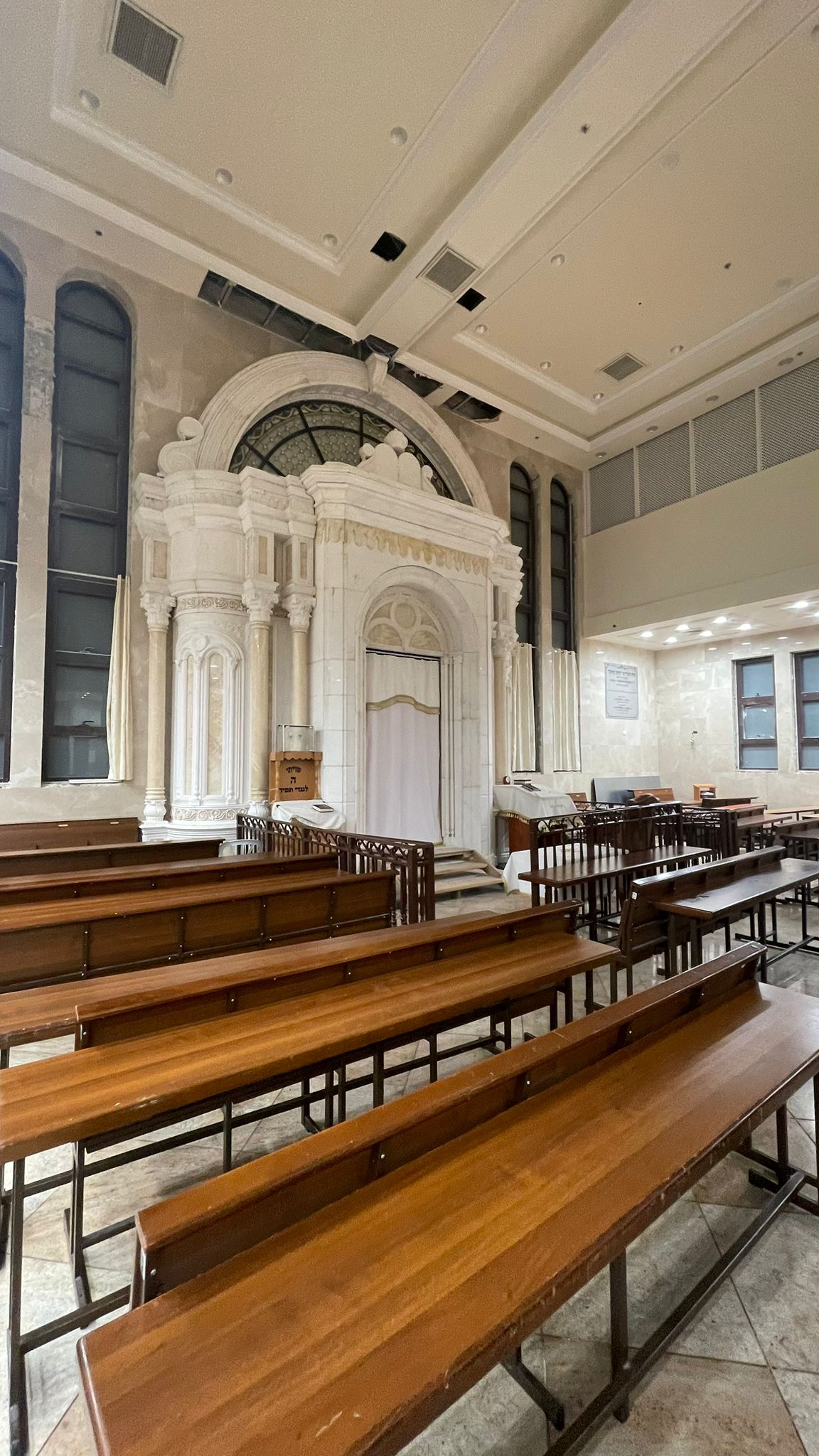 מדוע יתפלל האדמו"ר מויז'ניץ בית שמש כמו אדמו"רי רוז'ין?