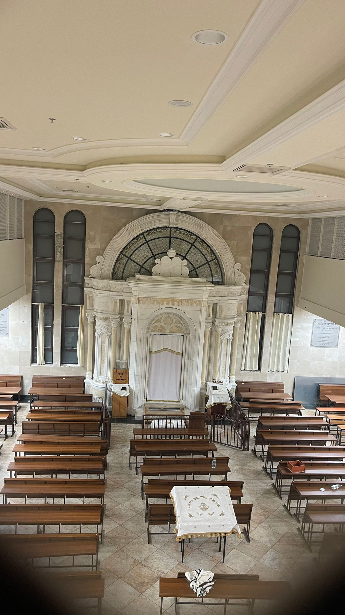 מדוע יתפלל האדמו"ר מויז'ניץ בית שמש כמו אדמו"רי רוז'ין?