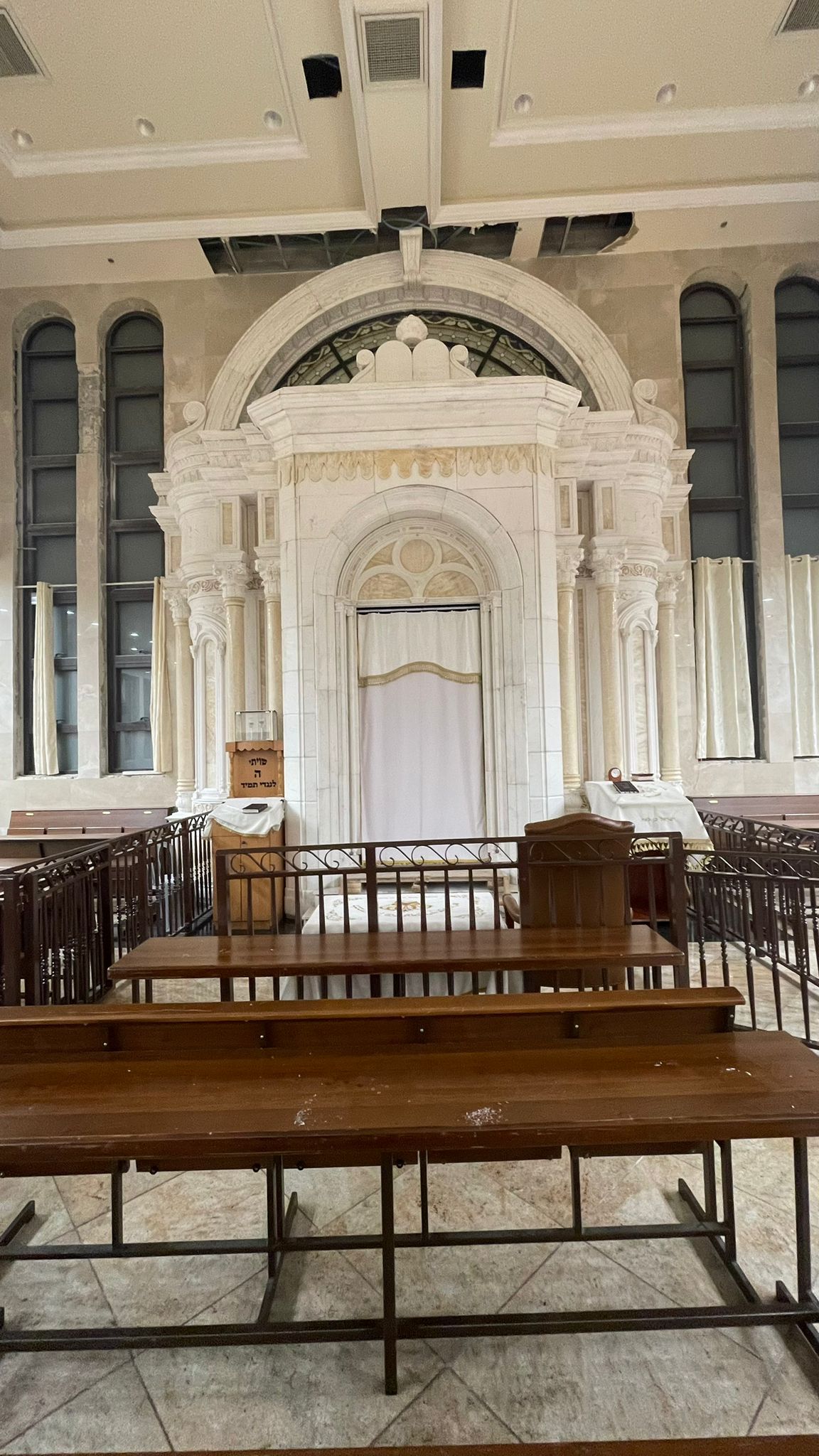 מדוע יתפלל האדמו"ר מויז'ניץ בית שמש כמו אדמו"רי רוז'ין?