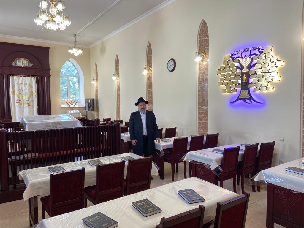 הרב גוטליב נערך לחג בניקולייב