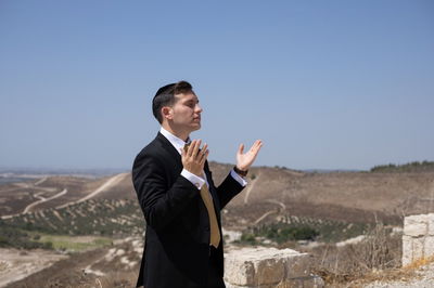 יהודה פליישמן בסינגל חדש: "לטב עביד"