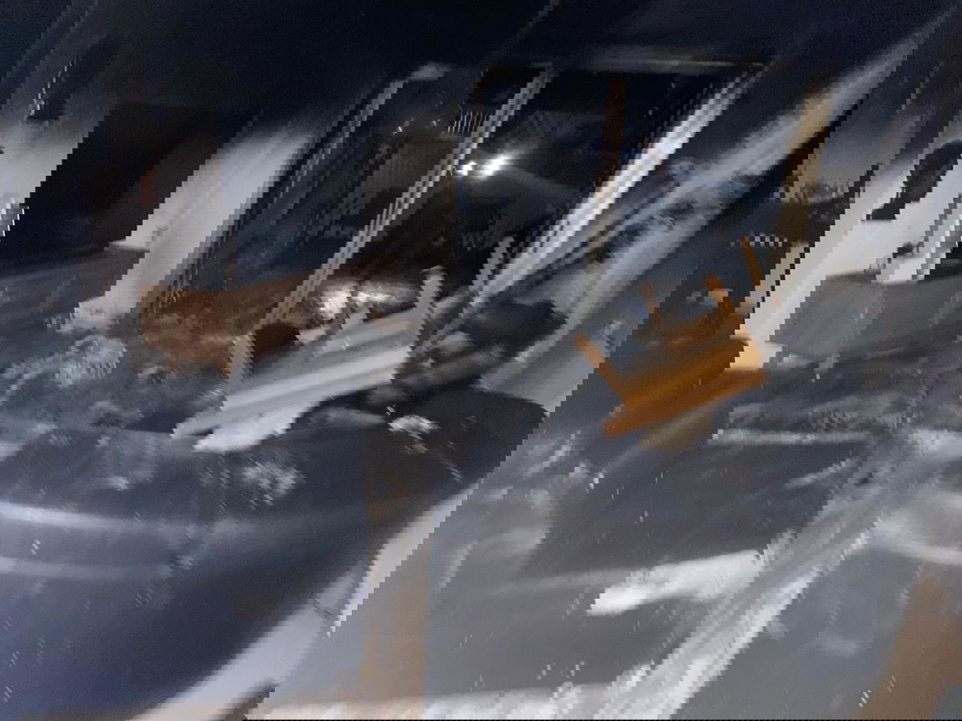 גבר ואישה נפצעו באורח קשה בשריפה בדירה