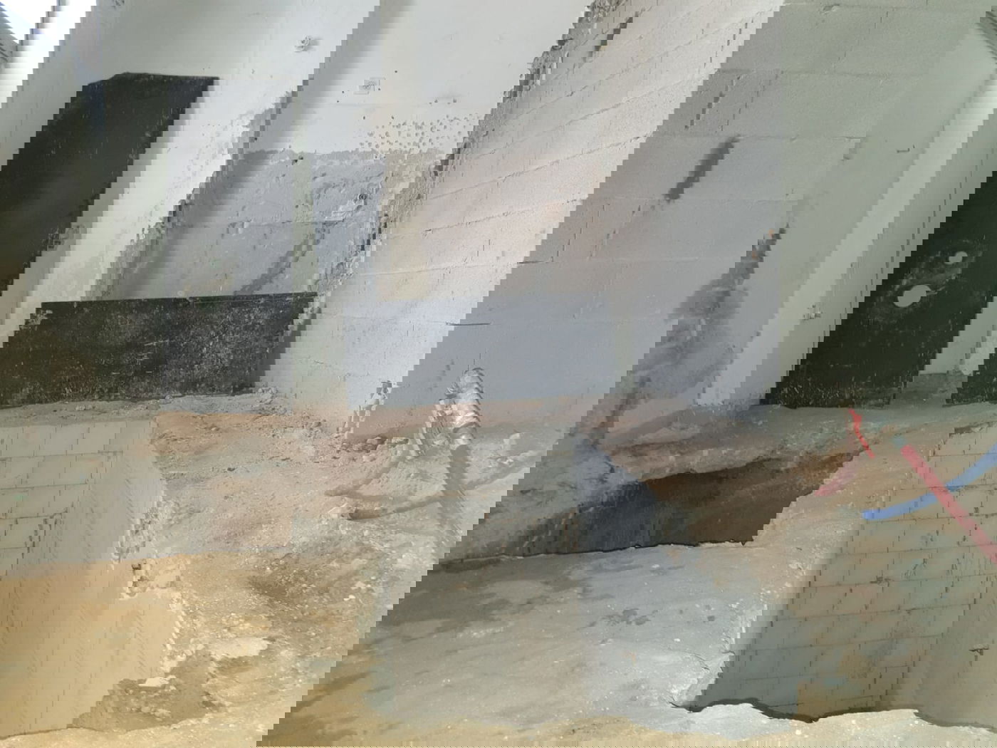 האחיין פרץ בבכי ואישר: "זה המקווה בו טבל מרן החזון איש" | גילוי מסעיר בב"ב