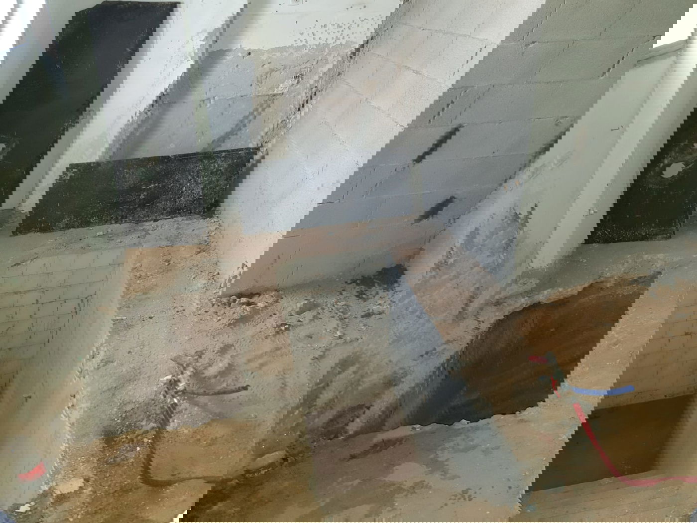 האחיין פרץ בבכי ואישר: "זה המקווה בו טבל מרן החזון איש" | גילוי מסעיר בב"ב