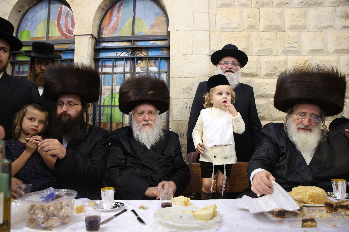 האדמו"ר מספינקא ערך 'חלאקה' לנכדו