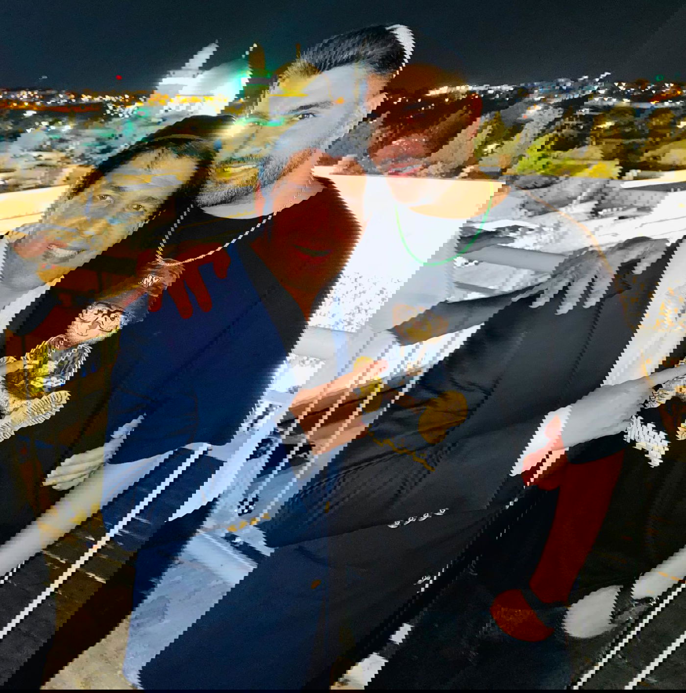 השחקן והזמר ביקשו סליחה בכותל המערבי