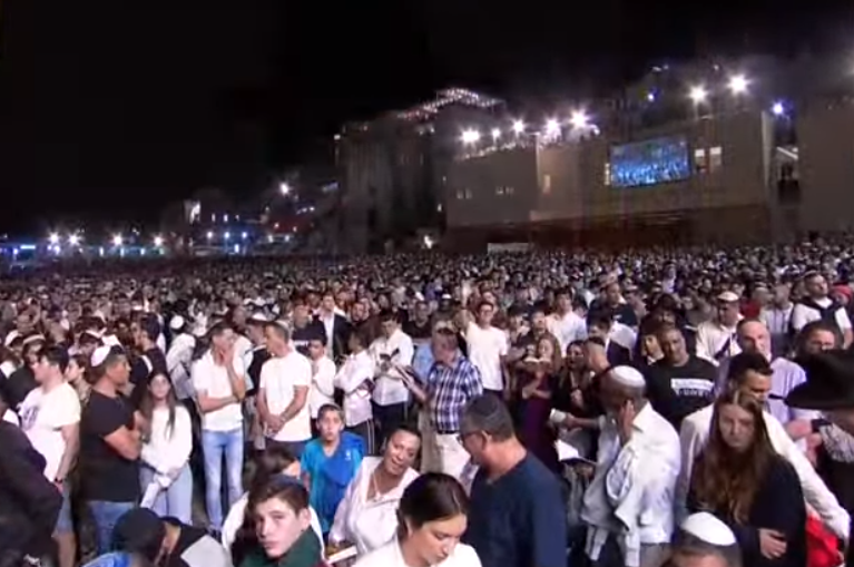 "הַשְׁמִיעוּ תְפִלָּתֵנוּ";  שידור חוזר ממעמד הסליחות ברחבת הכותל