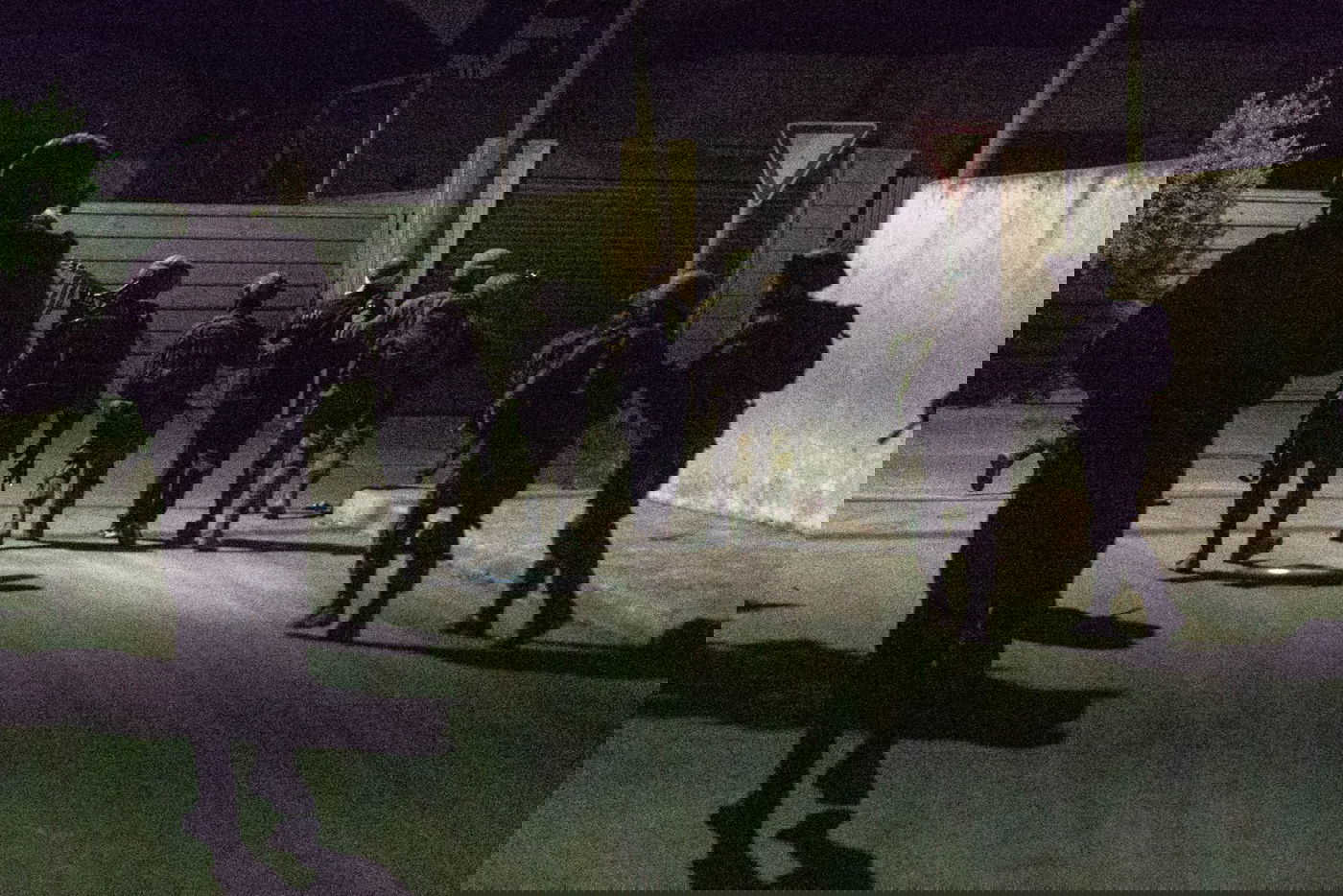 ניסיון פיגוע נוסף ביהודה ושומרון: רכב דהר לעבר חיילי צה"ל, המחבלים חוסלו במקום