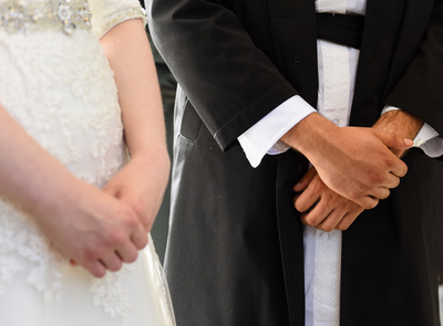 האם התחתנתם עם אדם מצחיק? במידה ולא, אתם בבעיה