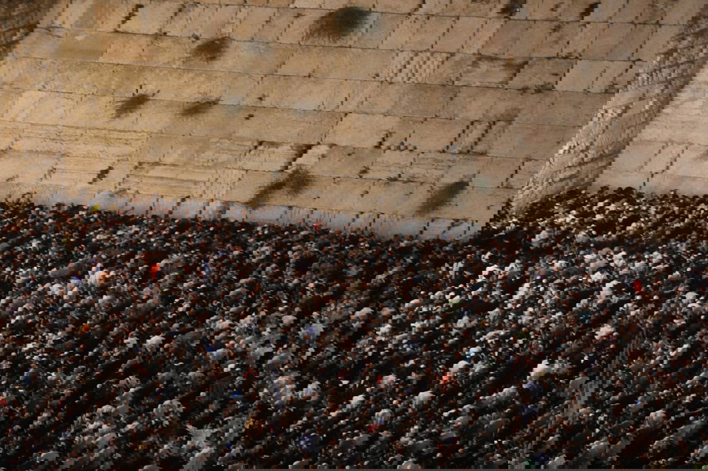 "וּתְשׁוּבָה וּתְפִלָּה"; כך נראות הסליחות האחרונות בכותל